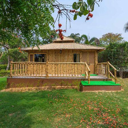 Stayvista At Maple Farms With Pool, Bbq & Bonfire Sohna Extérieur photo
