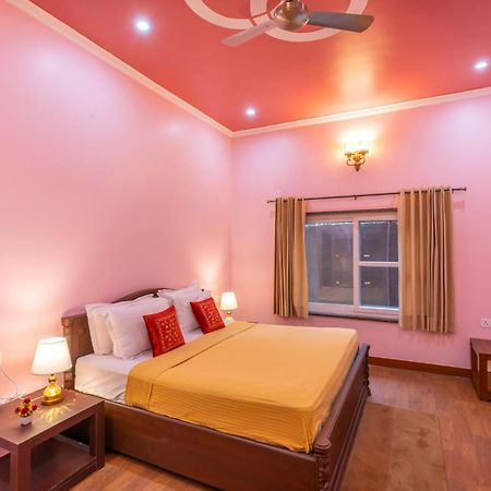 Stayvista At Maple Farms With Pool, Bbq & Bonfire Sohna Extérieur photo