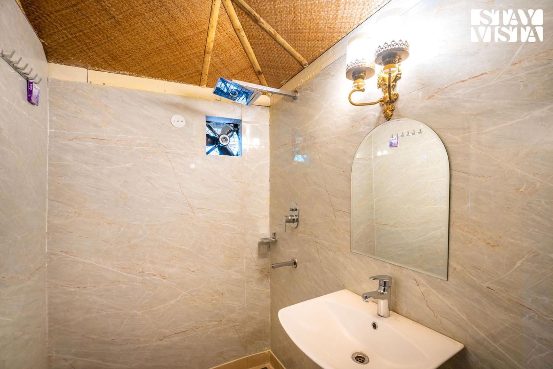 Stayvista At Maple Farms With Pool, Bbq & Bonfire Sohna Extérieur photo