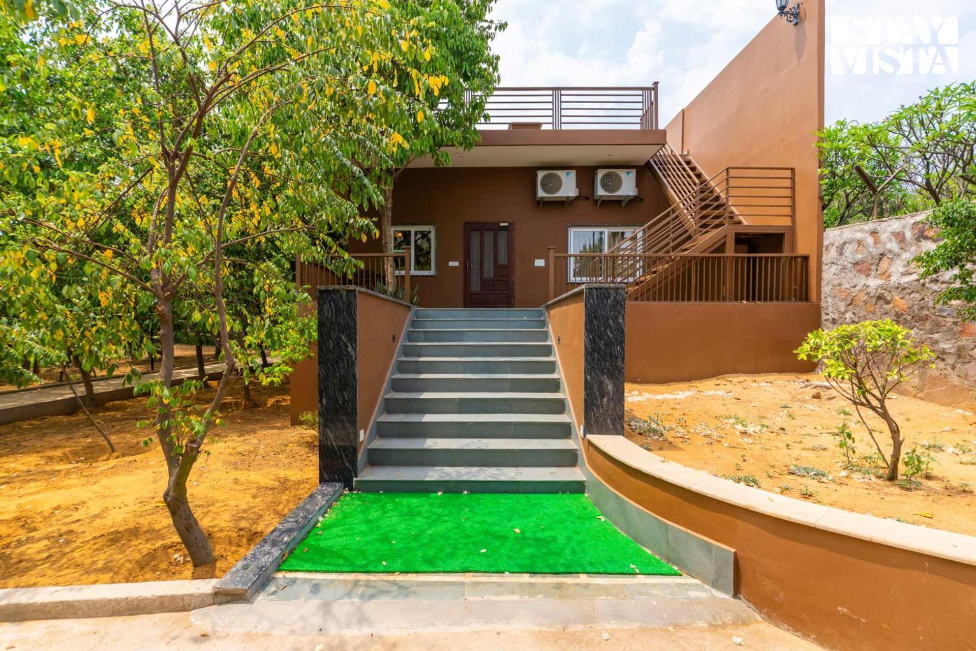 Stayvista At Maple Farms With Pool, Bbq & Bonfire Sohna Extérieur photo